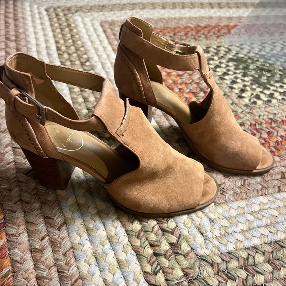 Jack Rogers Cameron Tan Suede Open Toe Booties size 7 1/2 - Picture 3 of 16
